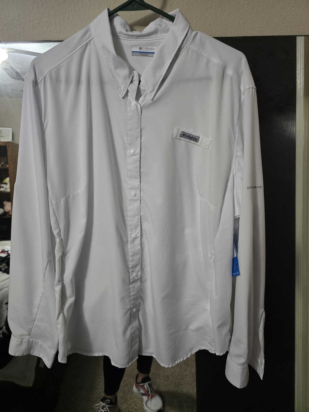 Columbia White Long-Sleeve Button Shirt